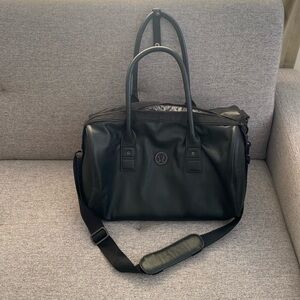 Lululemon sport bag